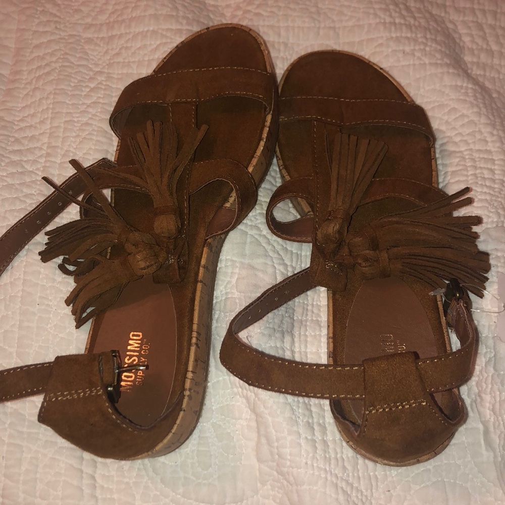 New with tags, Mossimo platform Sandel